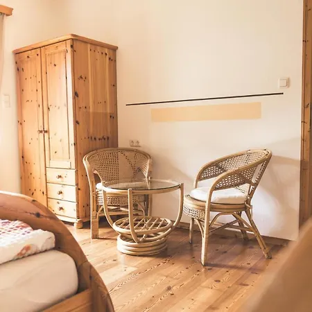 Wein & Gaestehof Erlacher Couette-café